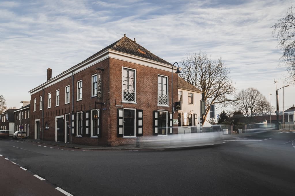 Een foto van het pand in Koudekerk aan den Rijn, het hoofdkantoor van Aviva Solutions.